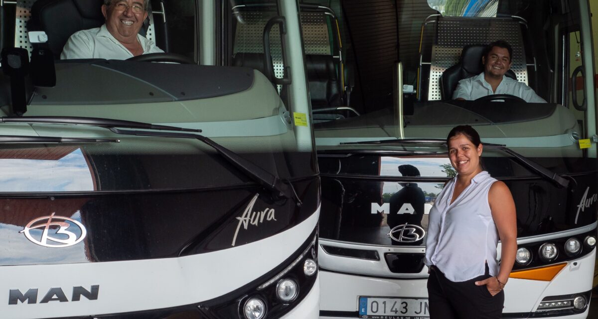 Transporte para congresos: multi-hotel y acreditaciones
