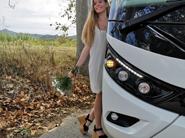 Cómo elegir el autocar perfecto para vuestra boda en Barcelona